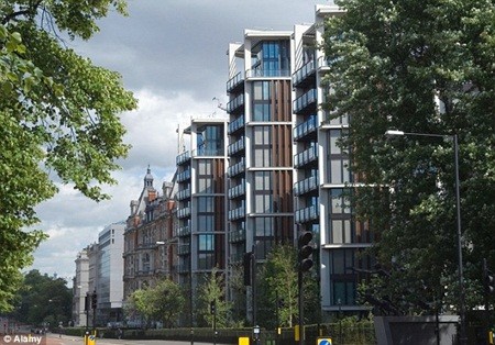 Tỷ phú Trung Đông vung tiền thuê nhà ở Anh ảnh 2